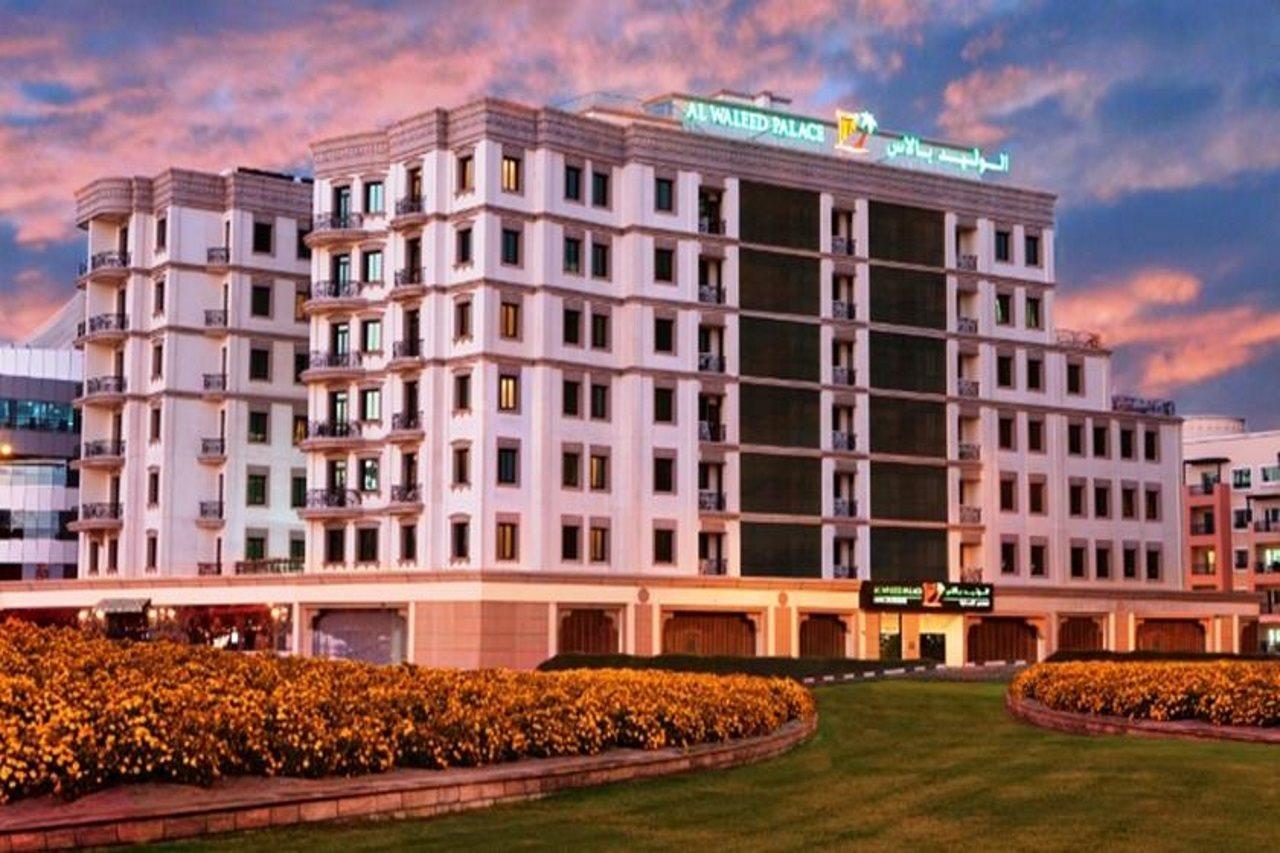 Al Waleed Palace Hotel Apartment Al Barsha Dubai Exteriör bild