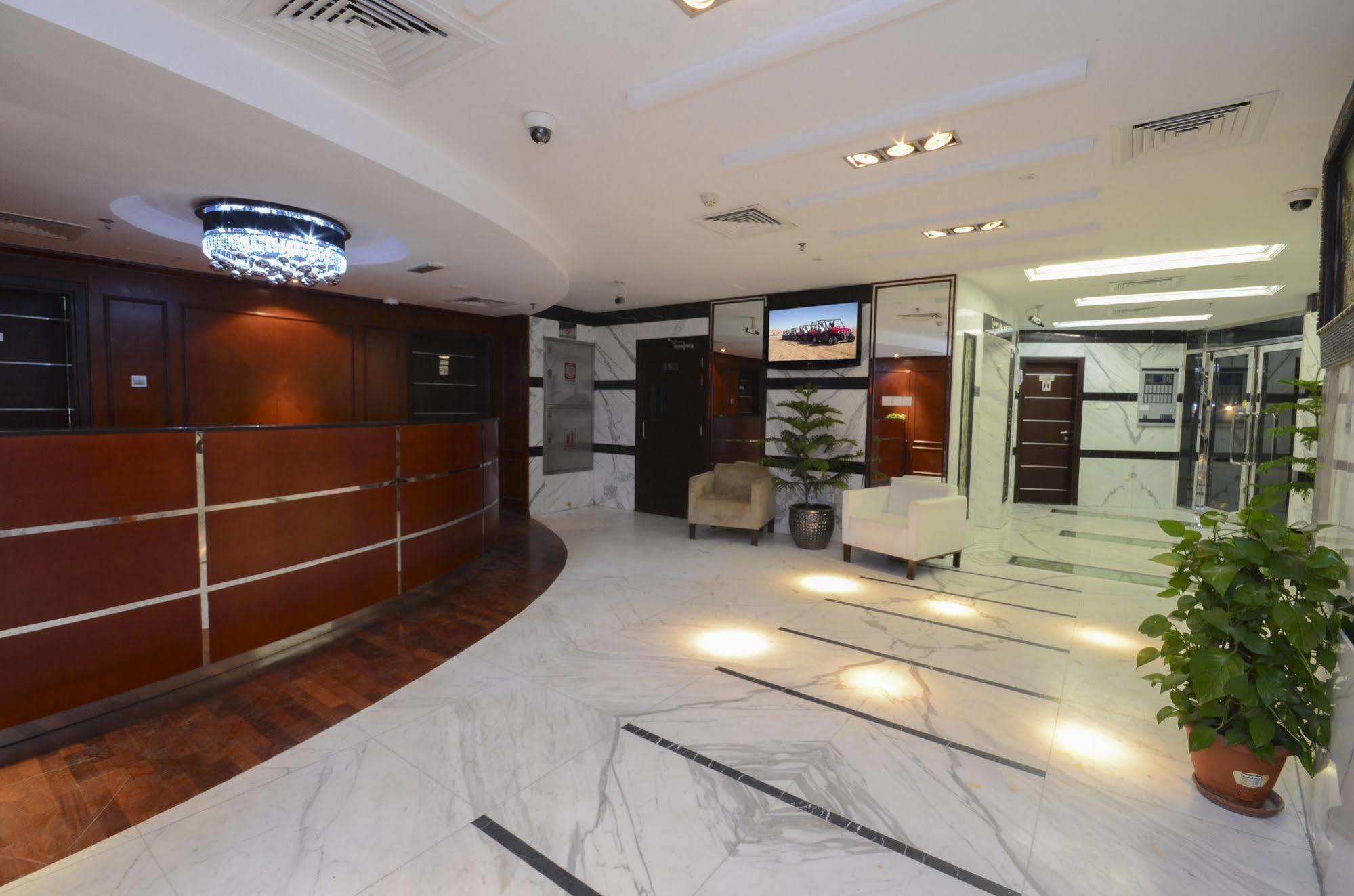 Al Waleed Palace Hotel Apartment Al Barsha Dubai Exteriör bild